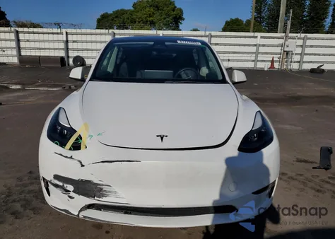 2023 Tesla Model Y z USA, uszkodzony, nr VIN 7SAYGDEE4PF792520